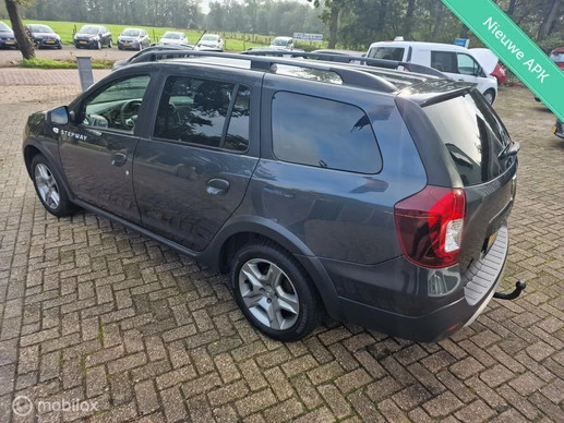 Dacia Logan - Afbeelding 12 van 30