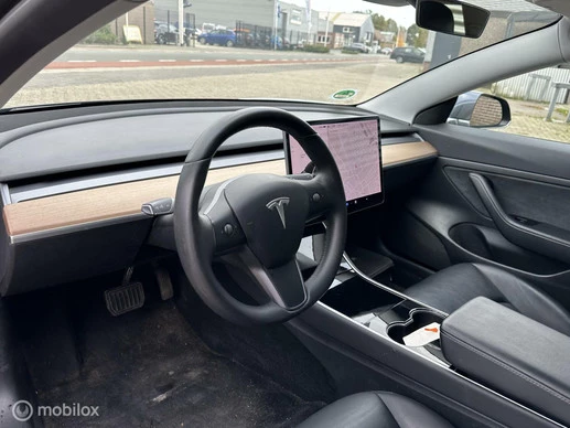 Tesla Model 3 - Afbeelding 10 van 22