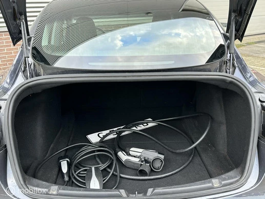 Tesla Model 3 - Afbeelding 22 van 22